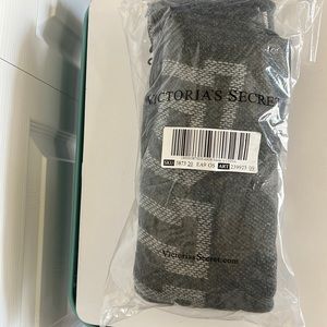 Victoria’s Secret Pink blanket fringe wrap/scarf, never opened